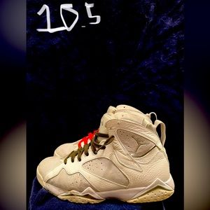 Men’s Jordan basketball shoe 10.5